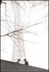Rencontre devant la Tour Eiffel, 1973
